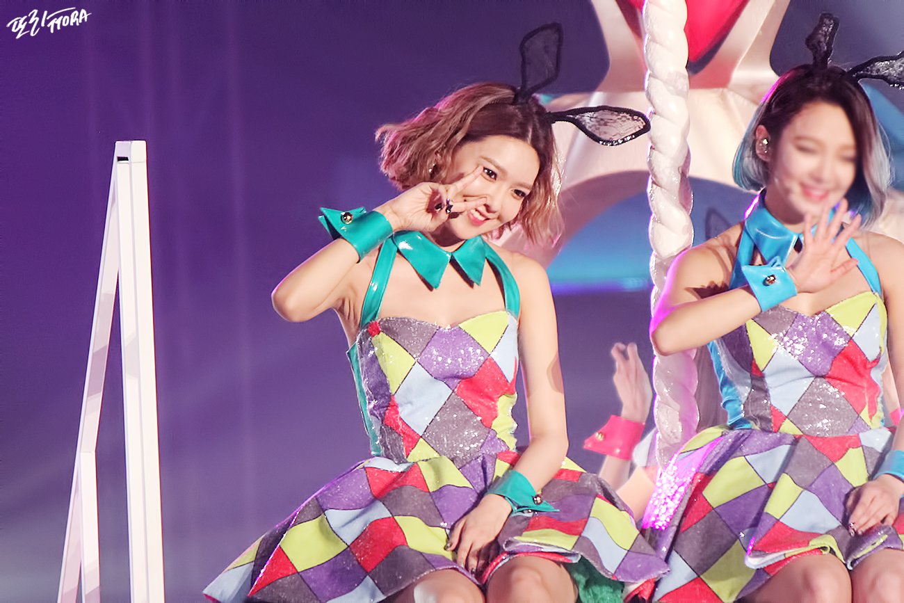 [PIC][21/22-11-2015]Hình ảnh mới nhất từ "GIRLS' GENERATION 4th TOUR – Phantasia – in SEOUL" của SNSD  - Page 4 0royoKoEoW-3000x3000
