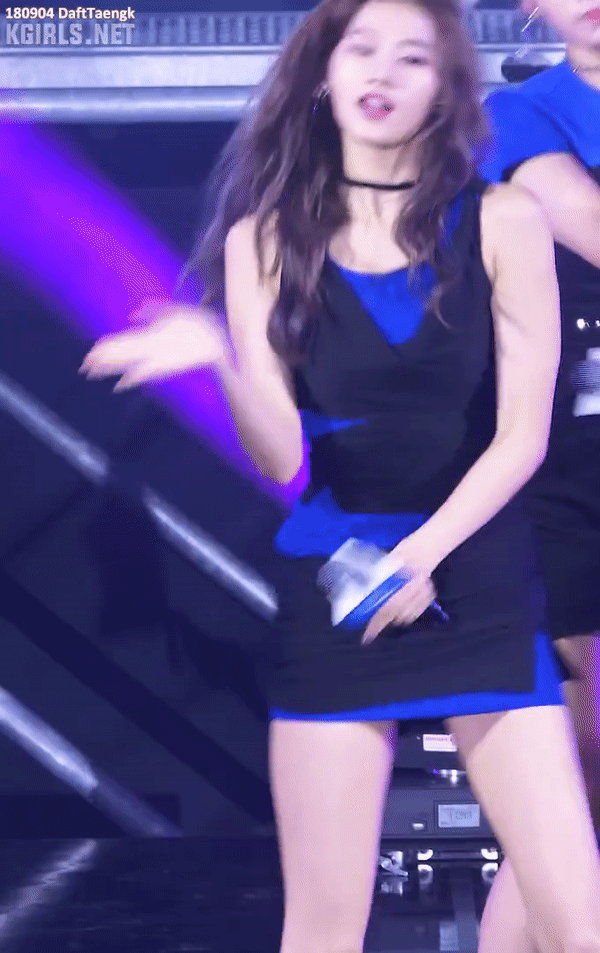 원피스 입은 사나.gif | 인스티즈