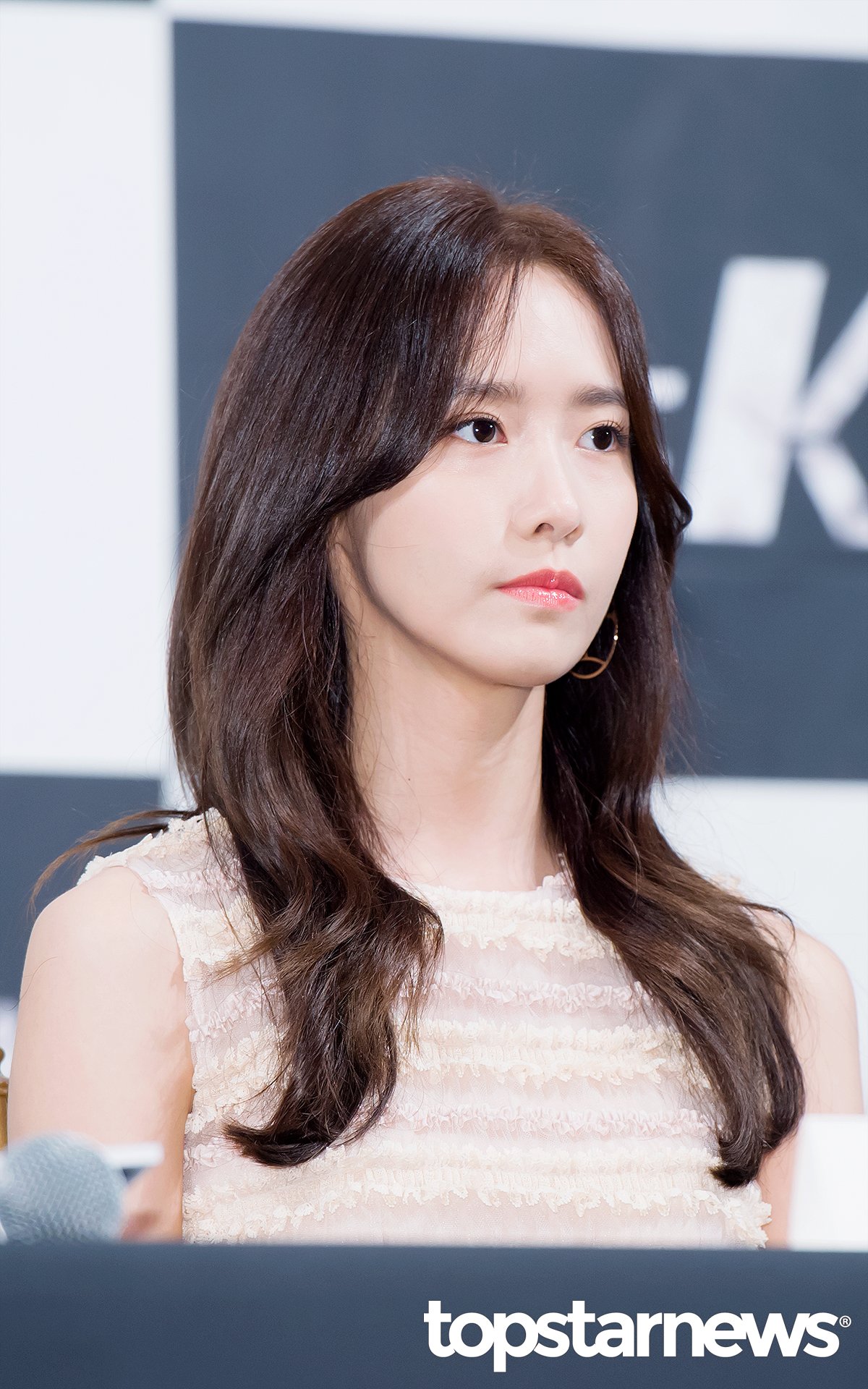 [PIC][20-09-2016]YoonA tham dự buổi họp báo cho Drama mới – “THE K2” vào trưa nay - Page 2 2DlNkDq5YY-3000x3000