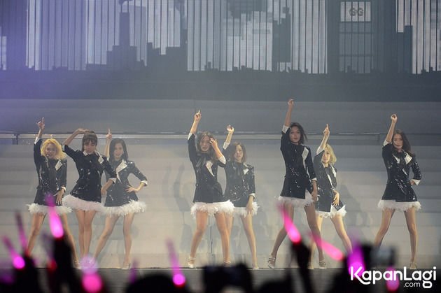 [PIC][15-04-2016]SNSD khởi hành đi Indonesia để tham dự "GIRLS GENERATION 4th TOUR Phantasia in Jakarta" vào chiều nay - Page 4 2xTVzjbAPE-3000x3000