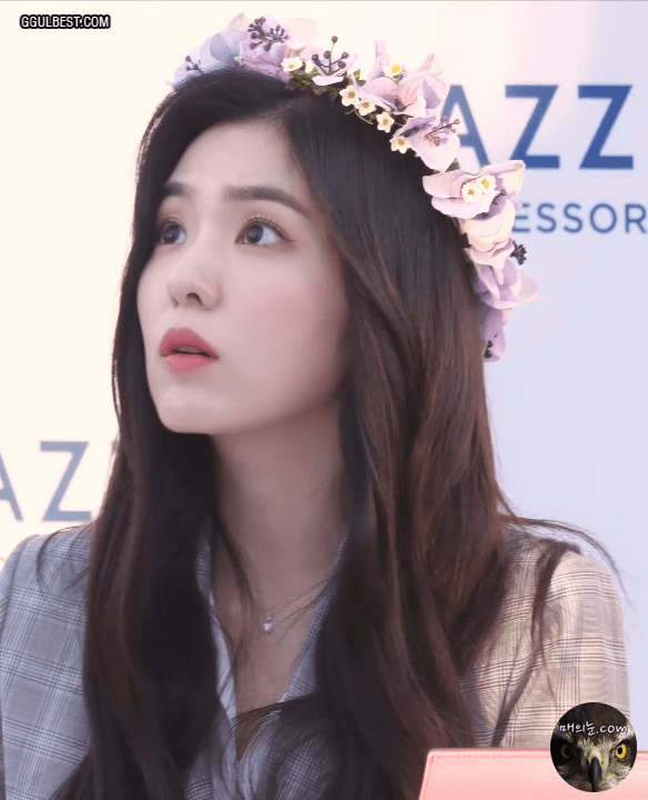 화관쓴 얼굴천재 아이린.gif | 인스티즈