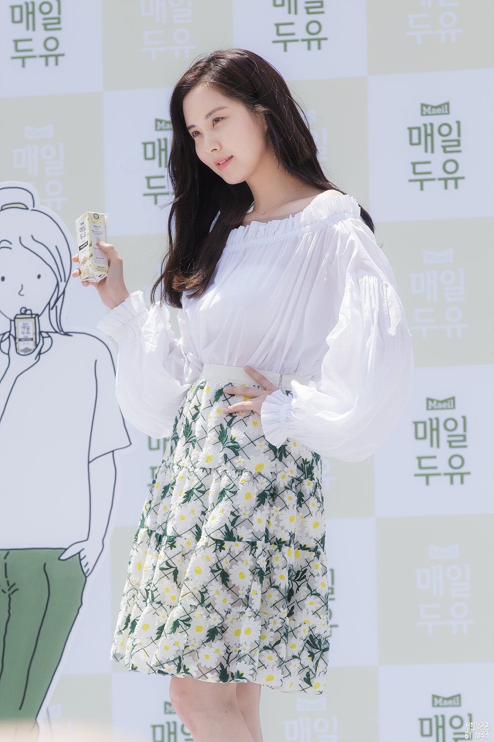  [PIC][03-06-2017]SeoHyun tham dự sự kiện “City Forestival - Maeil Duyou 'Confidence Diary'” vào chiều nay - Page 4 6ZCSN6uKqP-3000x3000