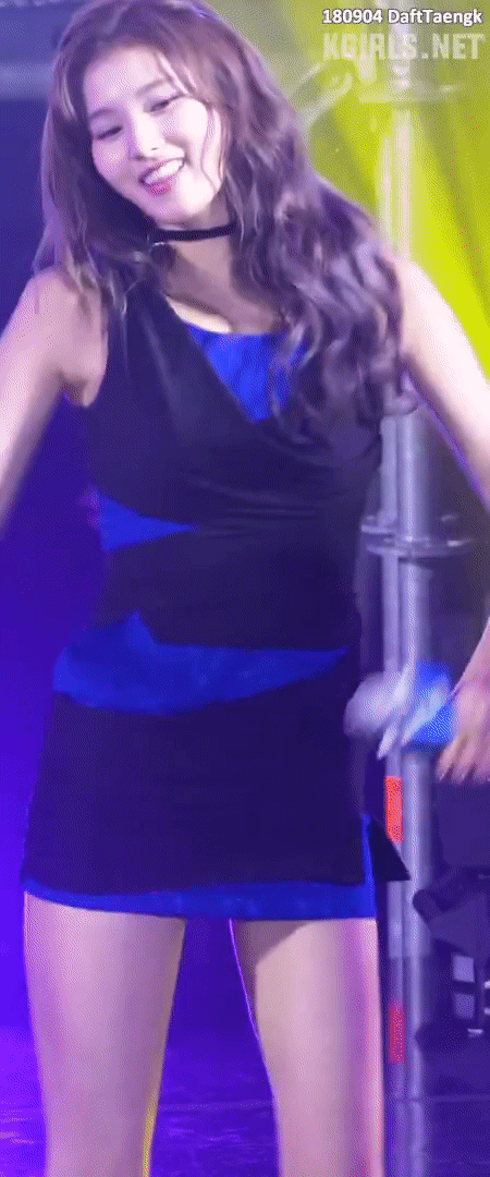 원피스 입은 사나.gif | 인스티즈