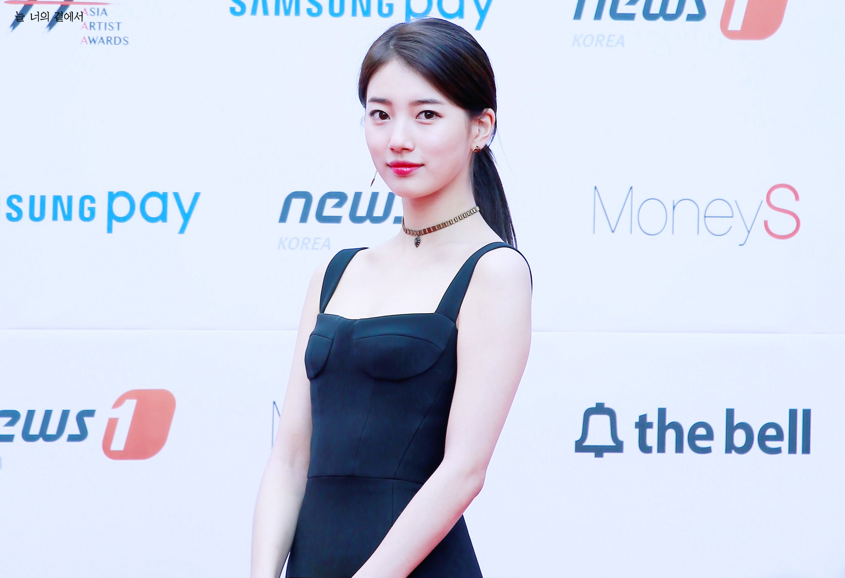 [모니터관광주의] 초대형 사이즈로 보는 수지.jpg | 인스티즈