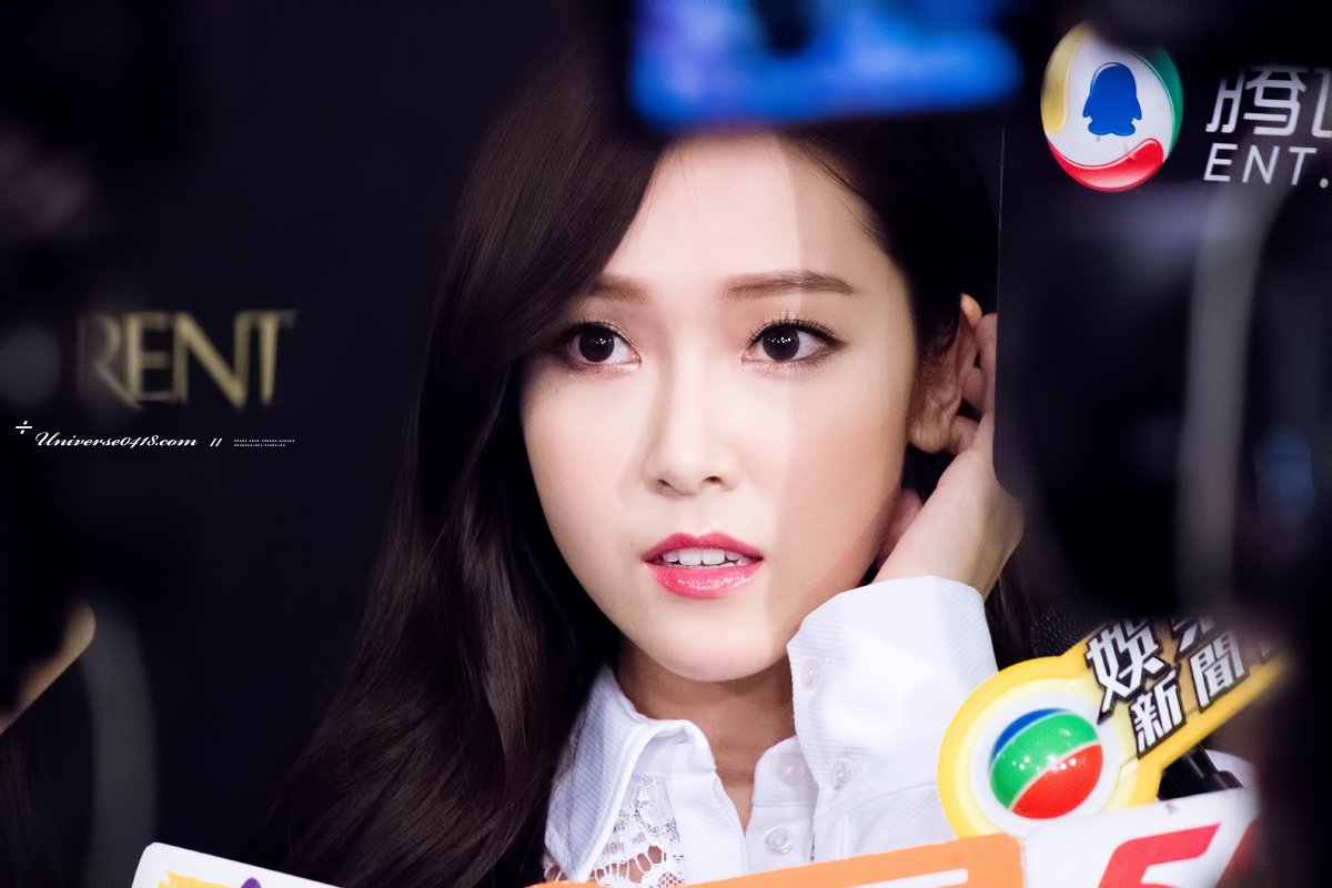 [PIC][28-01-2015]Jessica tham dự sự kiện "LanCrawford YSLBeauty x Google Glass Fashion" tại Hồng Kông vào chiều nay - Page 4 BKitKJusJc-3000x3000