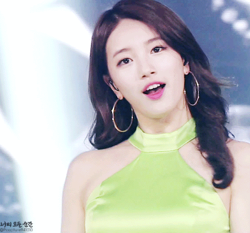 아무색깔이나 다어울리는 수지.gif | 인스티즈