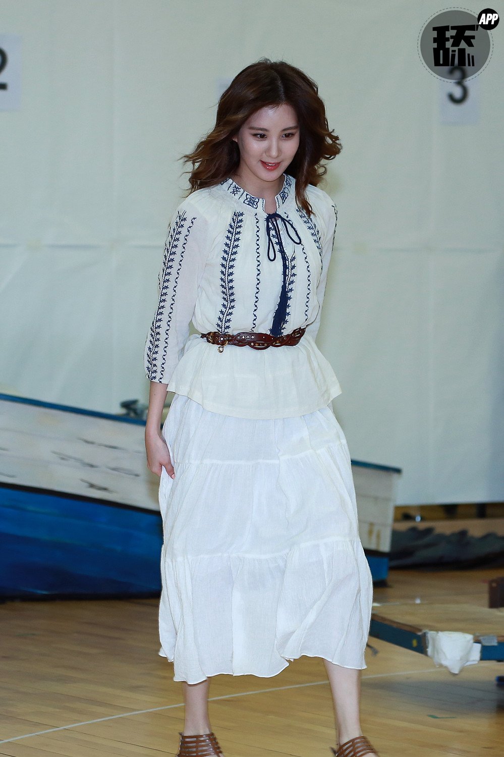 [OTHER][08-12-2015]SeoHyun tham dự vở nhạc kịch mới mang tên "Mamma Mia!" - Page 2 HZ_rcghB9L-3000x3000
