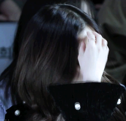특유의 분위기를 갖고 있는 아이린.jpgif | 인스티즈