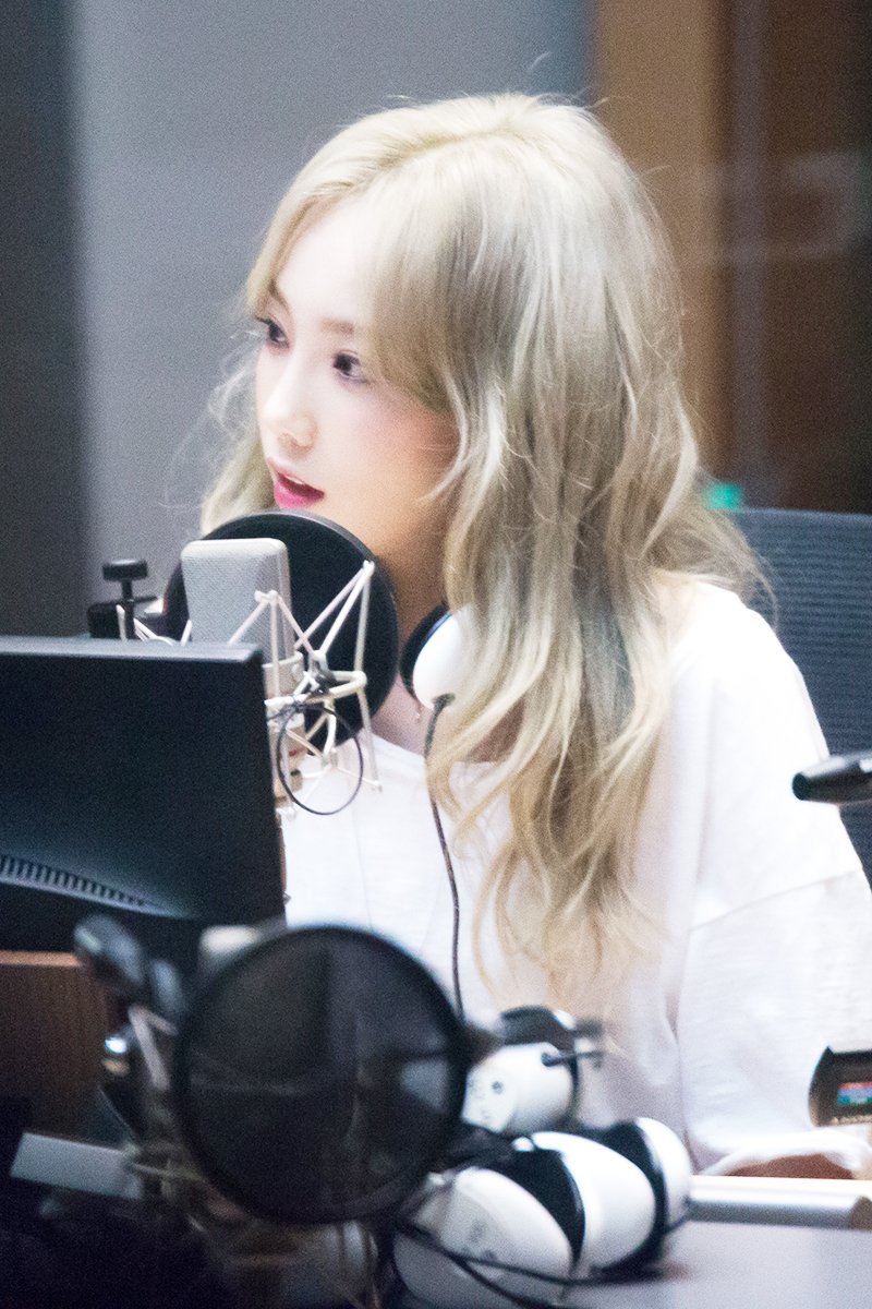 [OTHER][06-02-2015]Hình ảnh mới nhất từ DJ Sunny tại Radio MBC FM4U - "FM Date" - Page 27 L86BWxxt-_-3000x3000