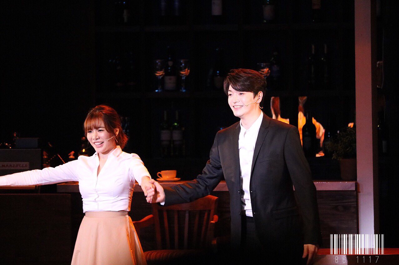 [OTHER][02-10-2016]Sunny tham gia vở nhạc kịch mới - "카페인/カフェイン/Cafe-in ~Mr Sommelier Miss Barista~" RU-GNe5Eu3