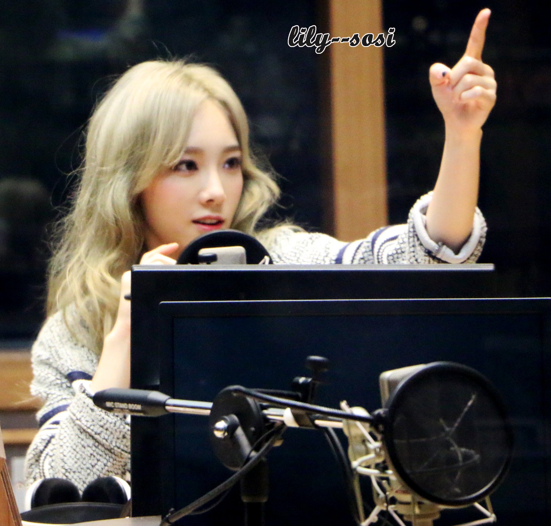 [OTHER][06-02-2015]Hình ảnh mới nhất từ DJ Sunny tại Radio MBC FM4U - "FM Date" - Page 27 W157-iN48z-3000x3000