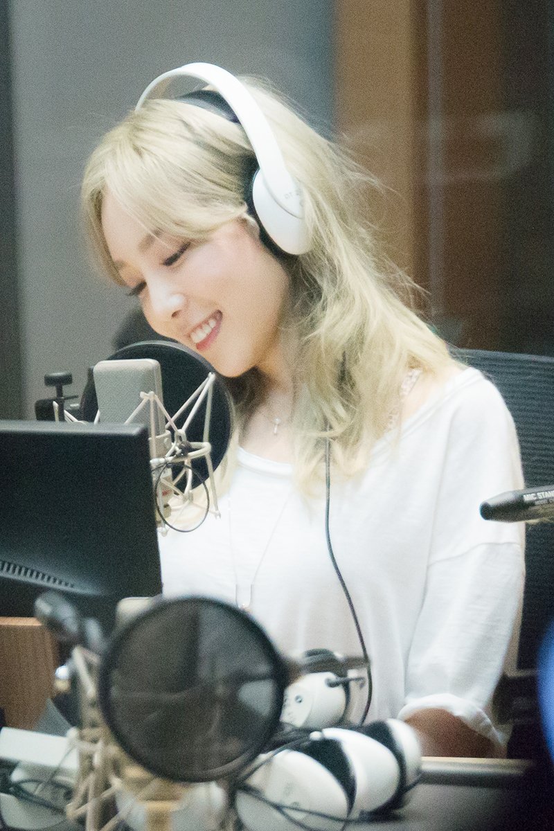 [OTHER][06-02-2015]Hình ảnh mới nhất từ DJ Sunny tại Radio MBC FM4U - "FM Date" - Page 27 WA7ioKcLh8-3000x3000