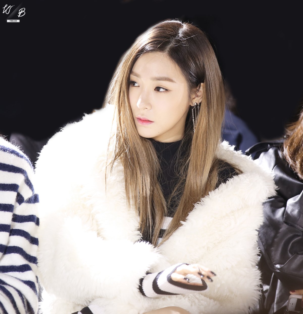 [PIC][17-10-2015]Tiffany tham dự "Hera Seoul Fashion Week 2016SS 'Lucky Chouette'" vào tối nay - Page 2 XSLHxsoGal-3000x3000