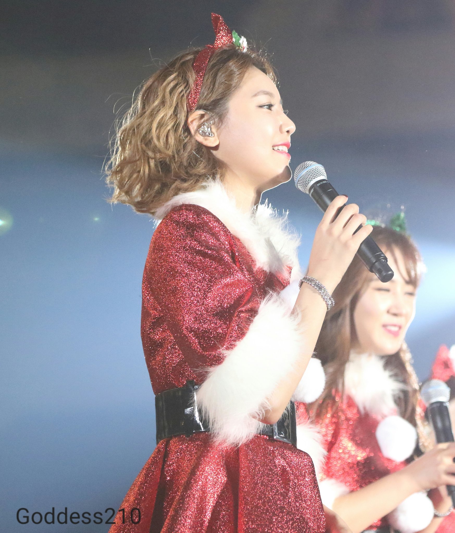 [PIC][12-12-2015]Hình ảnh mới nhất từ "GIRLS' GENERATION 4th Tour PHANTASIA in Japan" của SNSD - Page 3 XX1T5NuqdS-3000x3000