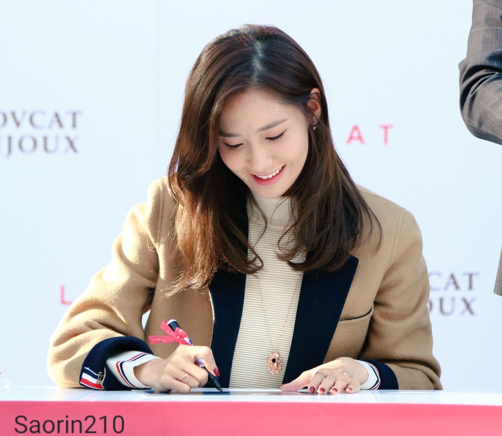 [PIC][24-10-2015]YoonA tham dự buổi fansign cho thương hiệu "LOVCAT" vào chiều nay - Page 4 Zd395l9SyL-3000x3000