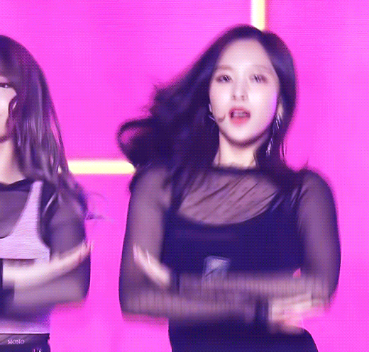 세상은 넓고 이쁜 여자아이돌은 많다.gif | 인스티즈