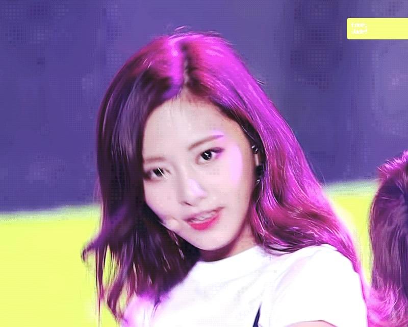 세상은 넓고 이쁜 여자아이돌은 많다.gif | 인스티즈