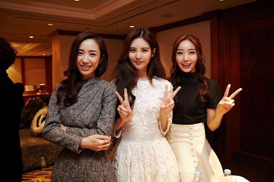 [OTHER][08-12-2015]SeoHyun tham dự vở nhạc kịch mới mang tên "Mamma Mia!" GY0na67gp1-3000x3000
