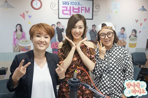 [PIC][16-05-2016]Tiffany tham dự "SBS Love FM Song Euni & Kim Sook Sister" vào chiều nay HQfeuIp8an-3000x3000