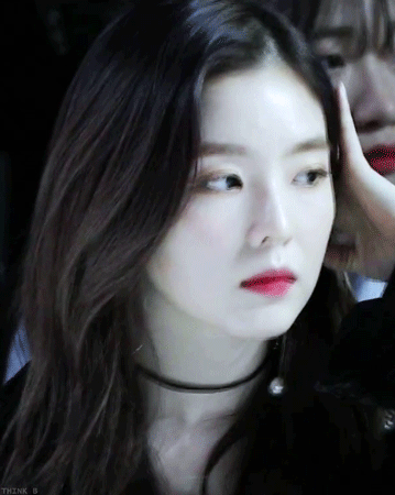 특유의 분위기를 갖고 있는 아이린.jpgif | 인스티즈