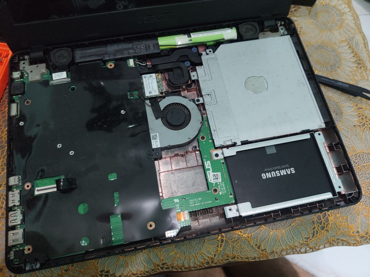 Upgrade SSD ASUS VivoBook Max X441UV