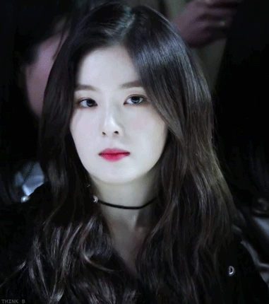 특유의 분위기를 갖고 있는 아이린.jpgif | 인스티즈