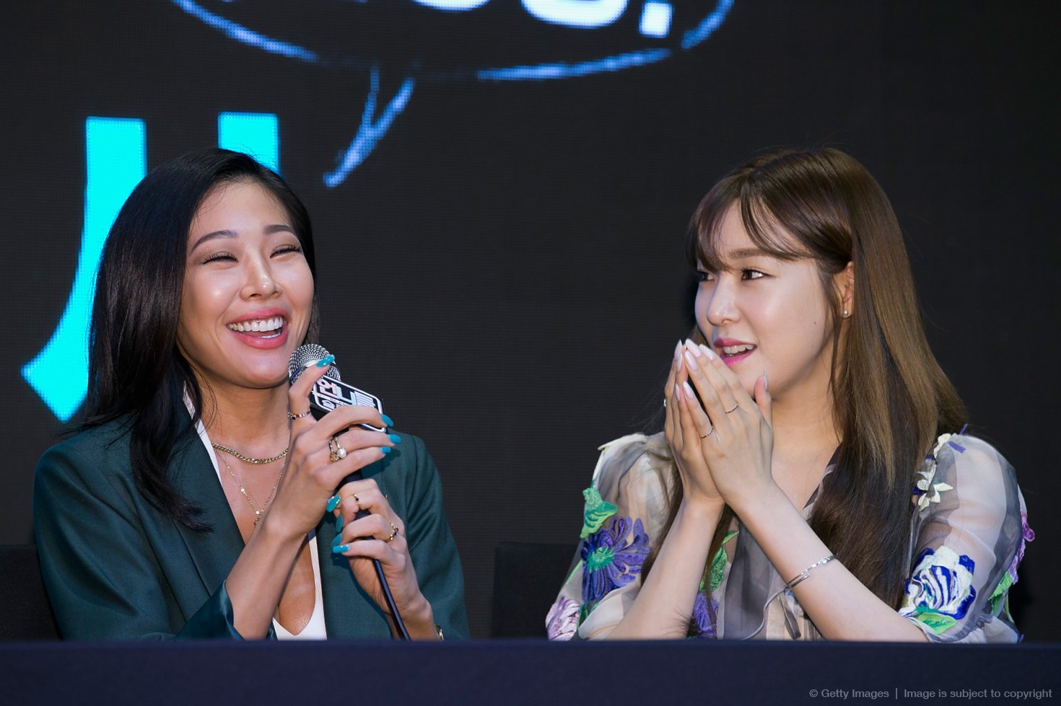 [OTHER][24-03-2016]Tiffany tham dự Show mới của kênh KBS - "Sister's SlamDunk"  RcP5CyMDJC-3000x3000