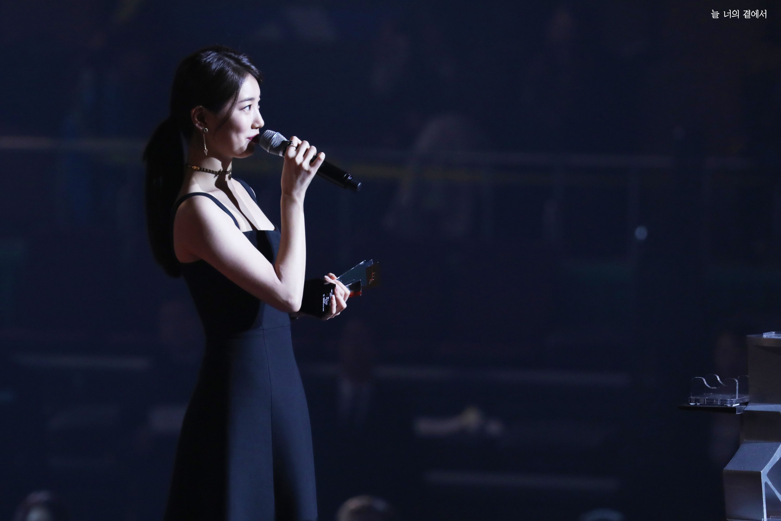 [모니터관광주의] 초대형 사이즈로 보는 수지.jpg | 인스티즈