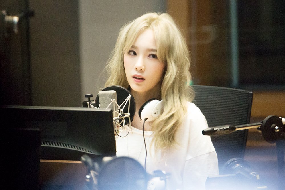 [OTHER][06-02-2015]Hình ảnh mới nhất từ DJ Sunny tại Radio MBC FM4U - "FM Date" - Page 27 Vg3awMAZBx-3000x3000