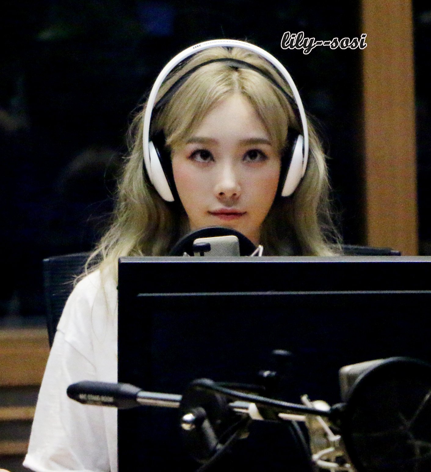 [OTHER][06-02-2015]Hình ảnh mới nhất từ DJ Sunny tại Radio MBC FM4U - "FM Date" - Page 27 WB5jQ5G5p8-3000x3000