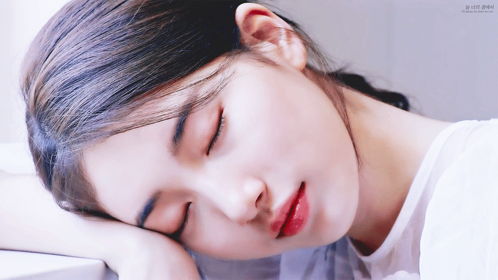 수지랑 아이컨택 하기.gif | 인스티즈