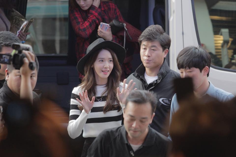 [PIC][31-10-2015]YoonA khởi hành đi Đài Loan để tham dự Fansign cho thương hiệu "H:CONNECT" vào sáng nay - Page 3 ZLDdkO2MNJ-3000x3000