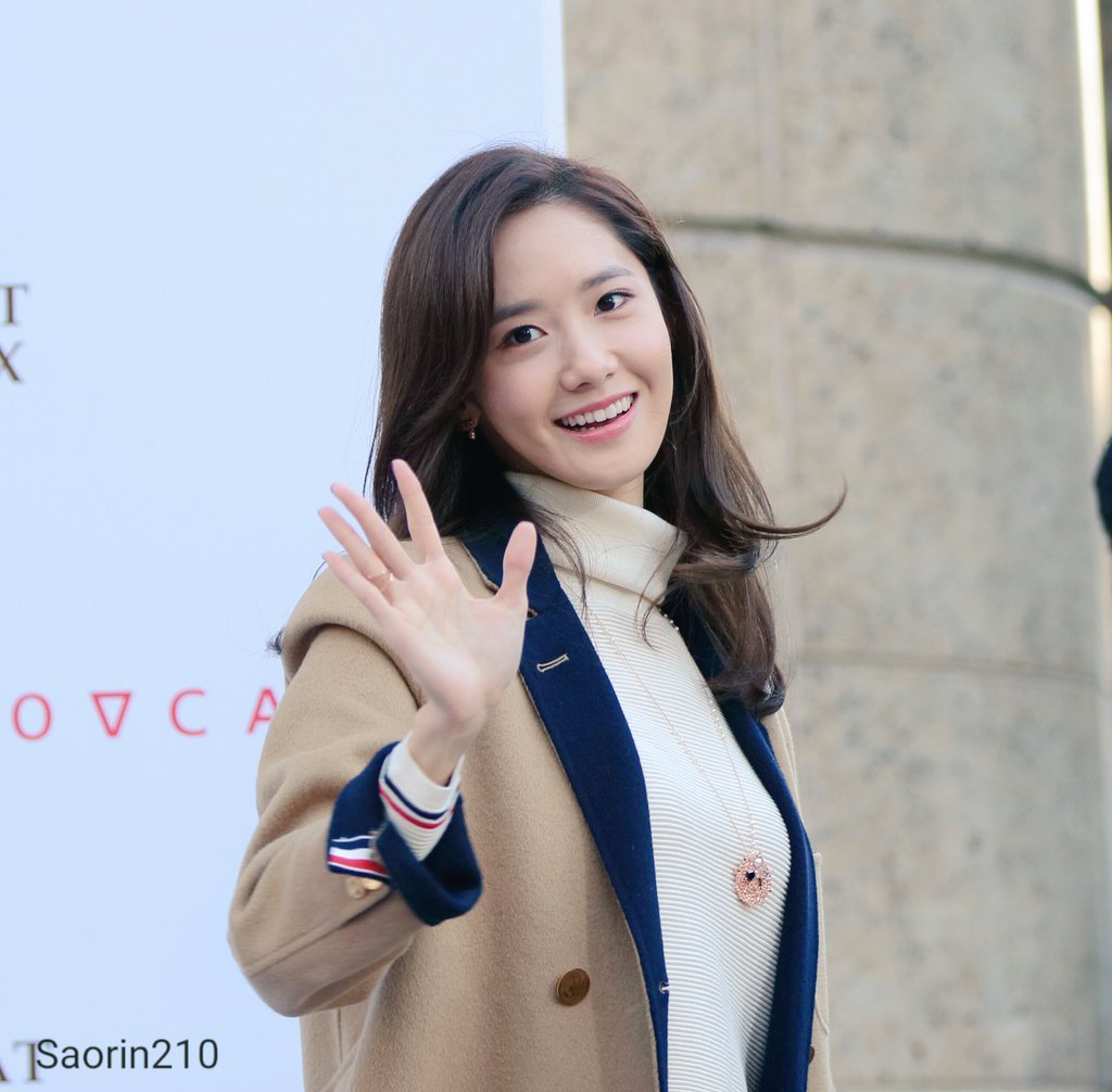 [PIC][24-10-2015]YoonA tham dự buổi fansign cho thương hiệu "LOVCAT" vào chiều nay - Page 5 ZNnlyx-5G6-3000x3000
